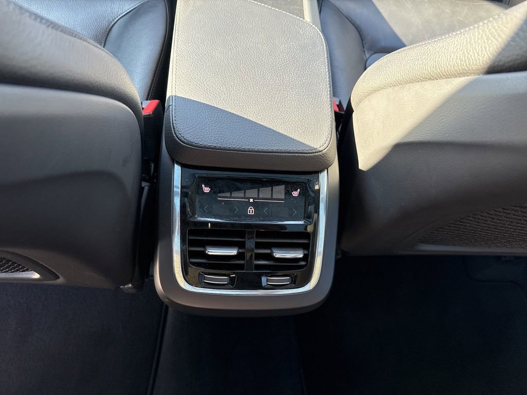 Used 2020 Volvo XC90 T6 Momentum image 24