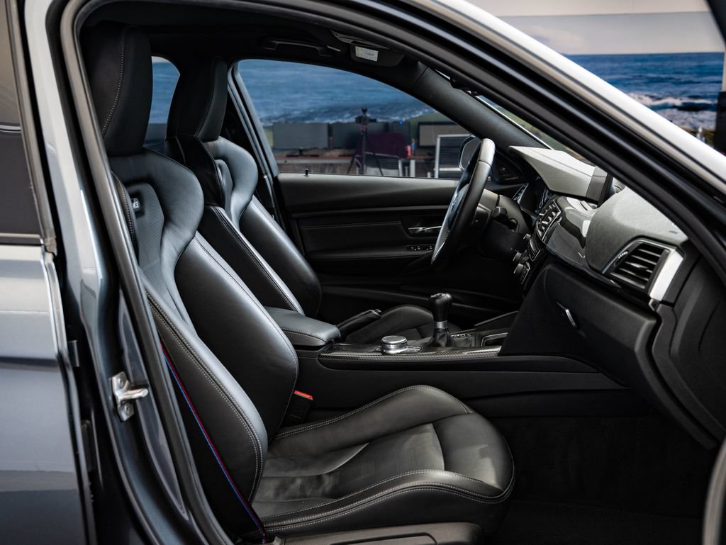 Used 2018 BMW M3 RWD image 24