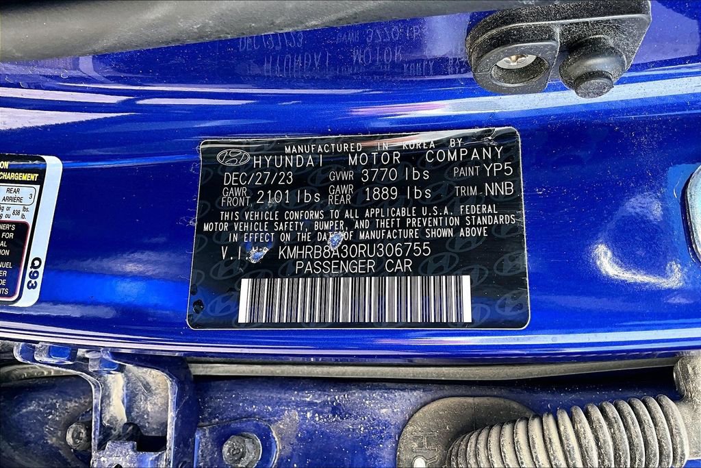 Used 2024 Hyundai Venue SE FWD image 34