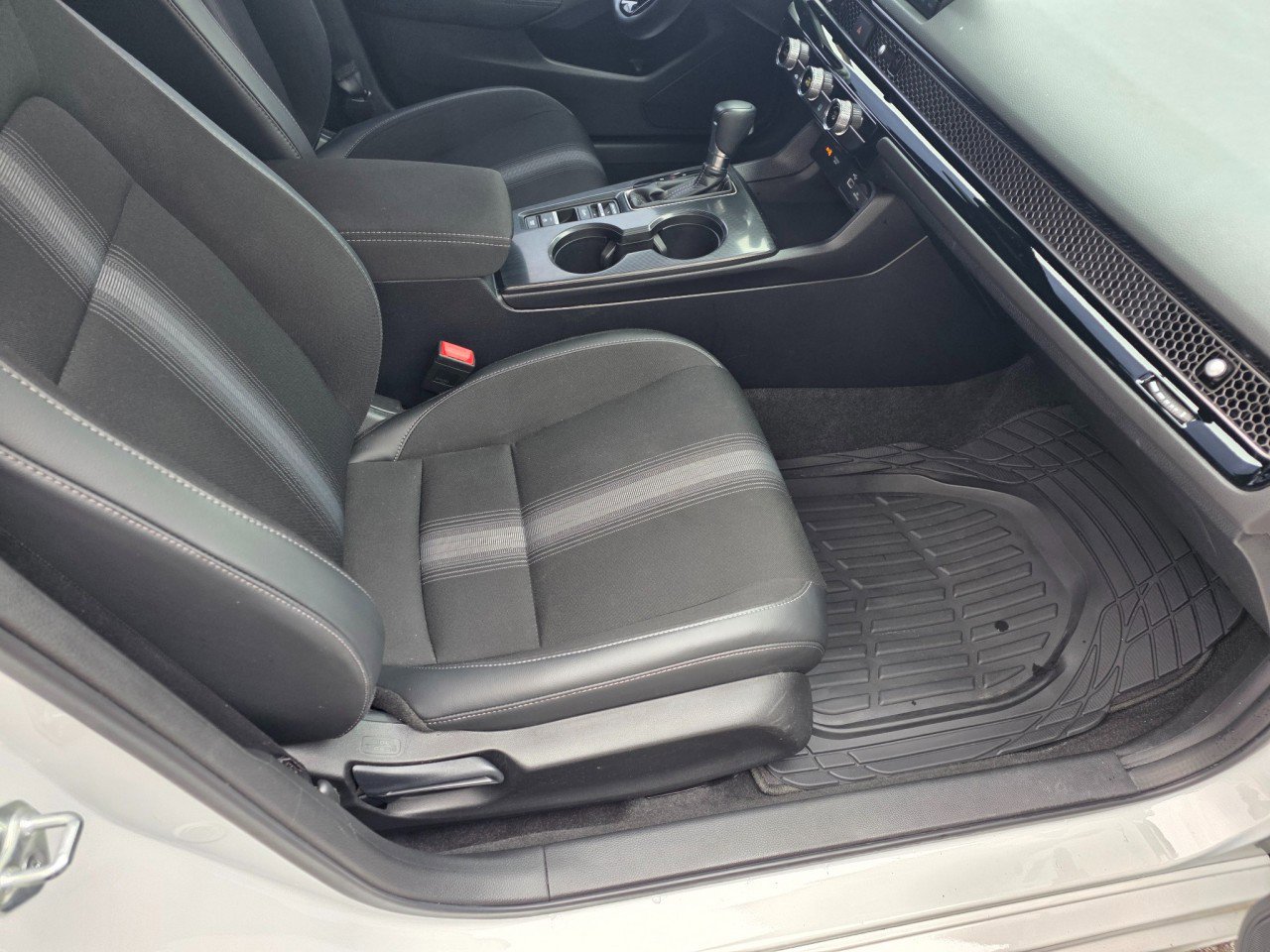 Used 2023 Honda Civic Sport image 17