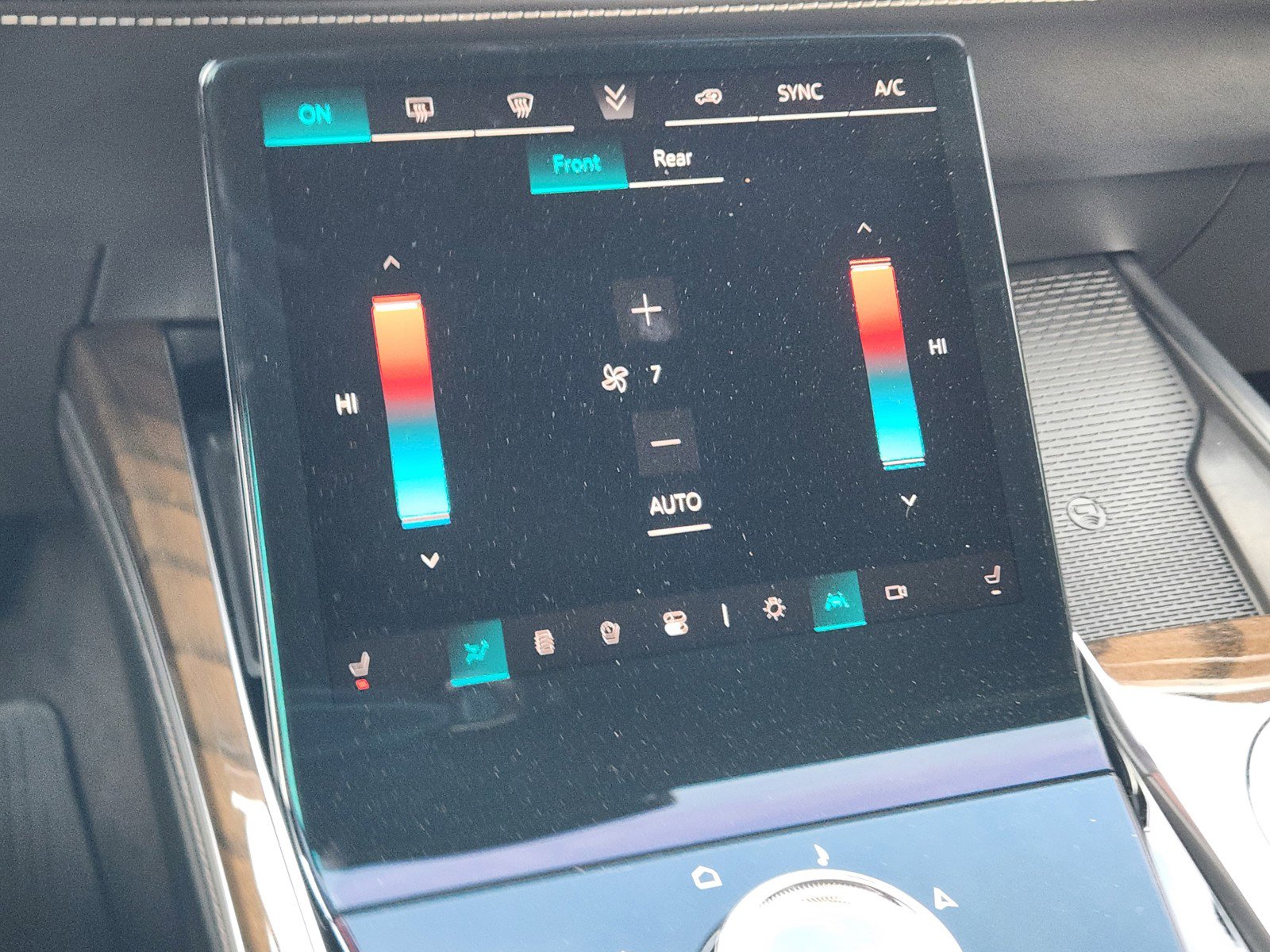 New 2026 Cadillac Escalade ESV Platinum Sport w/ LPO, ONYX Package image 15