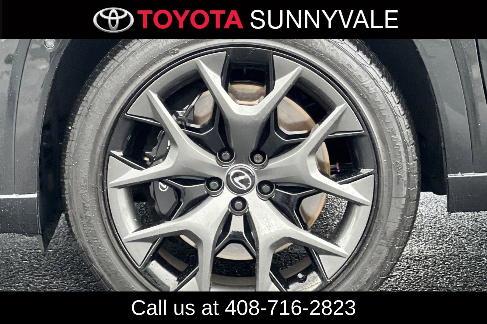 Used 2025 Lexus TX 500h AWD w/ Technology Package image 12