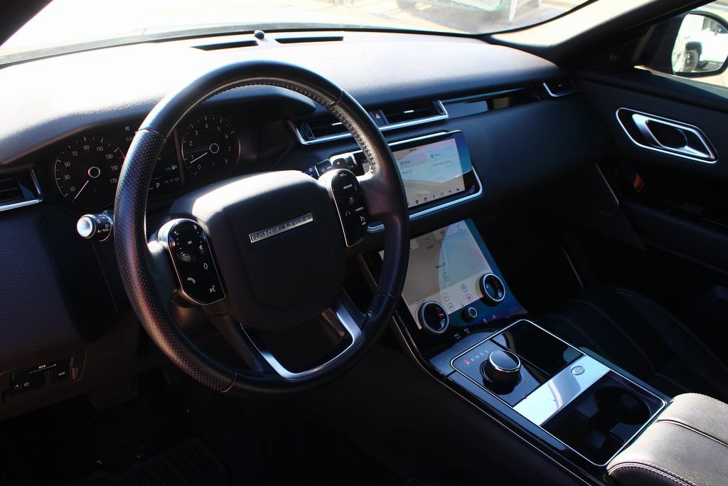 Used 2020 Land Rover Range Rover Velar S image 2