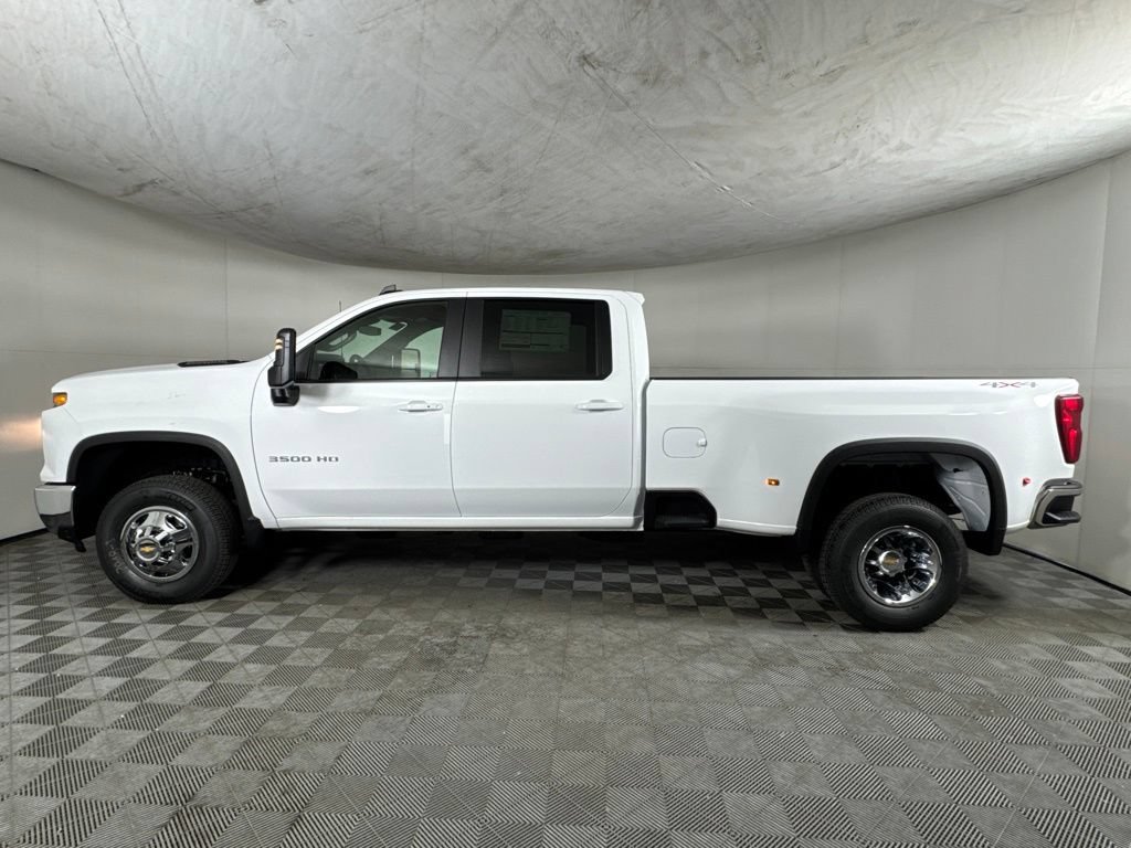 New 2026 Chevrolet Silverado 3500 LT AWD/4WD image 8