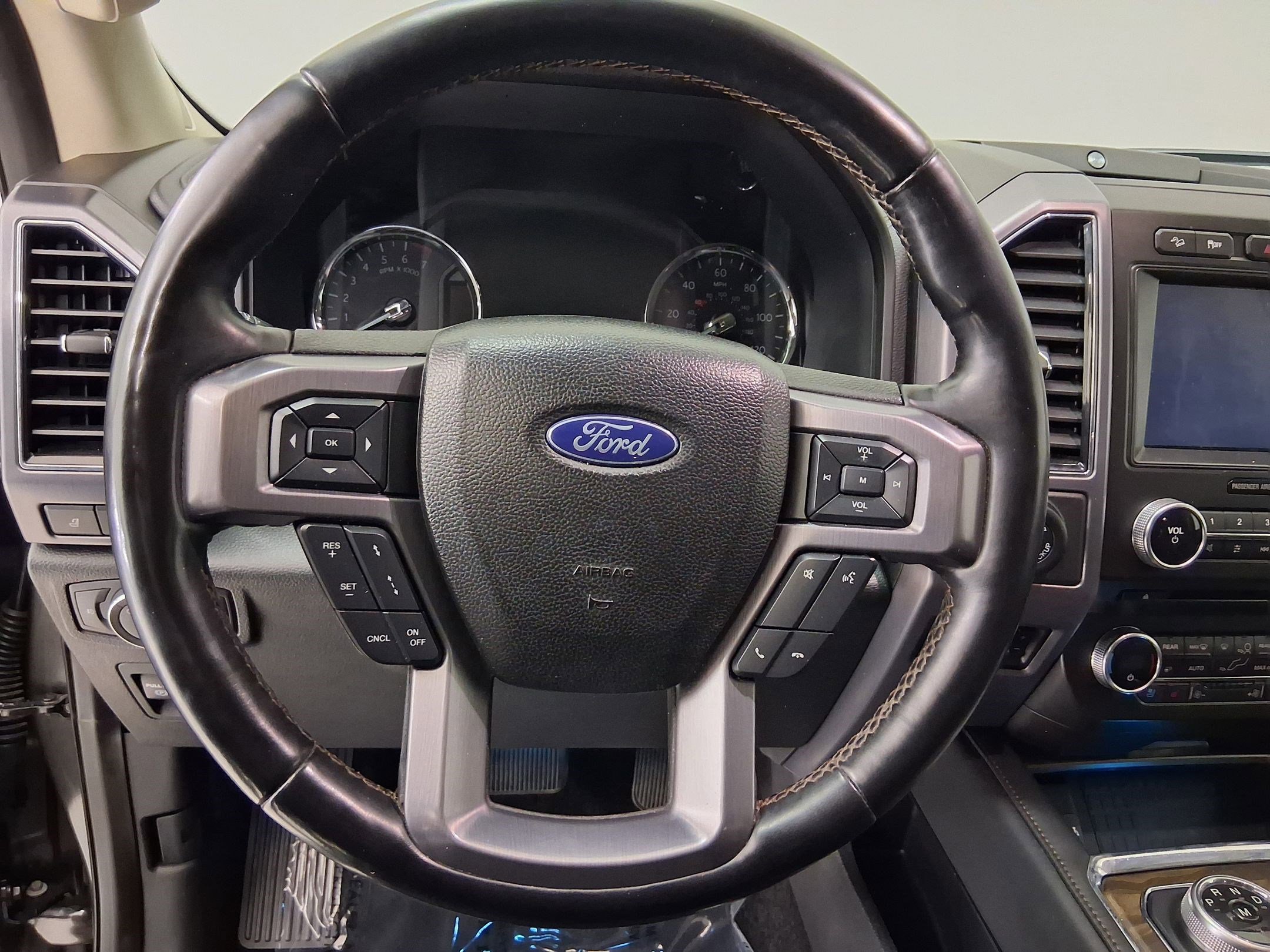 Used 2018 Ford Expedition Platinum AWD/4WD image 15