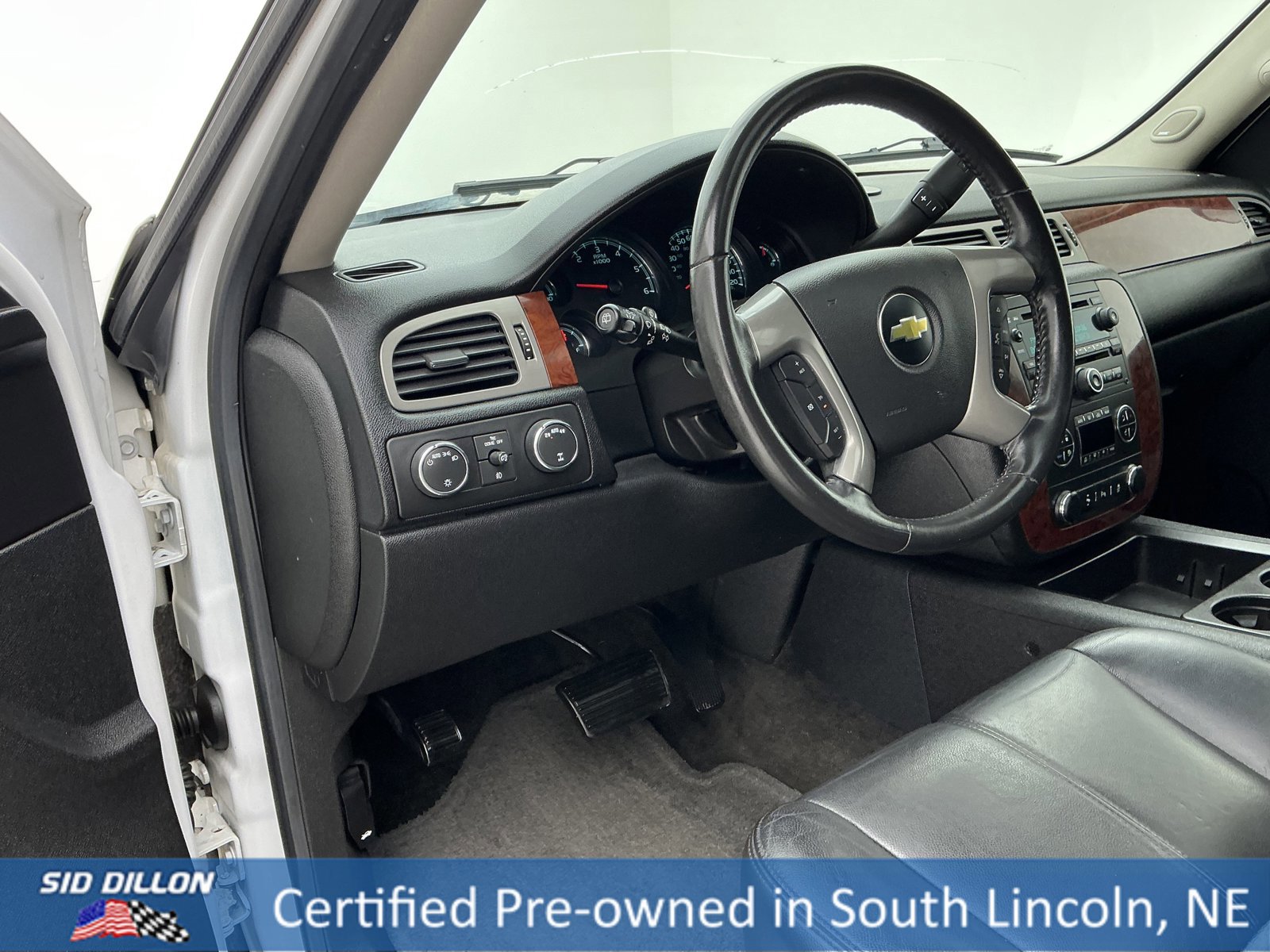 Used 2012 Chevrolet Suburban LT w/ Luxury Package image 15