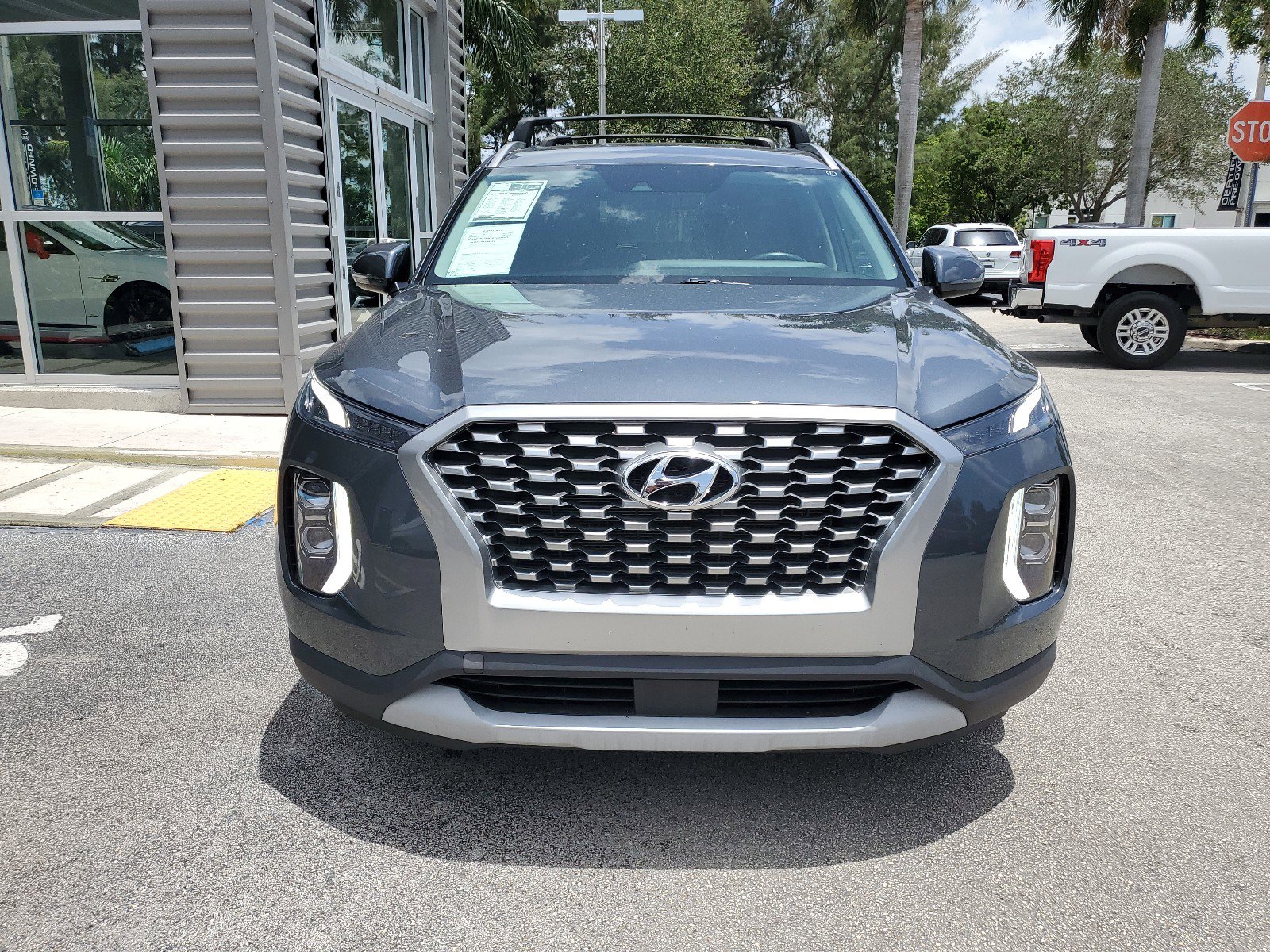 Used 2021 Hyundai Palisade SEL w/ Cargo Package image 2