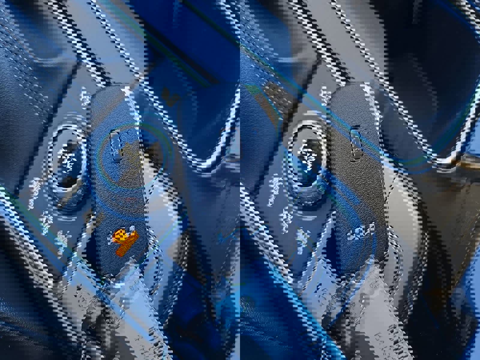 Certified 2022 Kia Telluride LX image 33