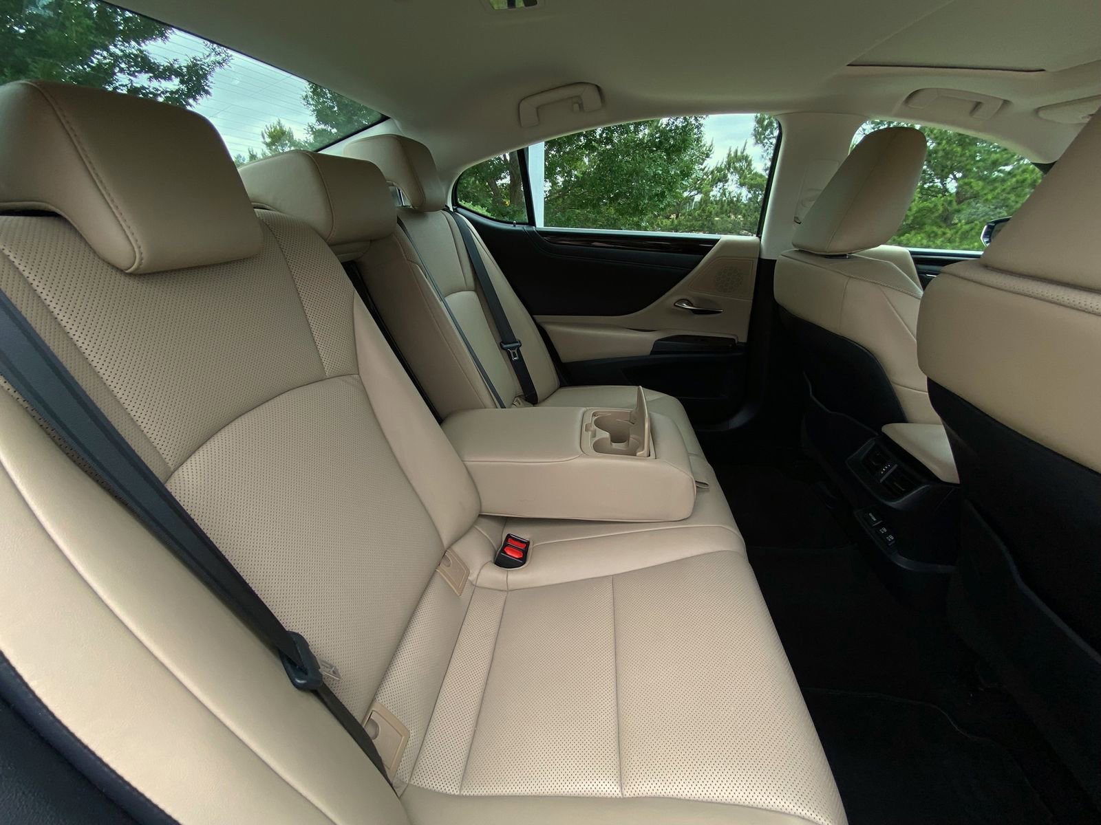 Used 2019 Lexus ES 350 w/ Premium Package FWD image 31