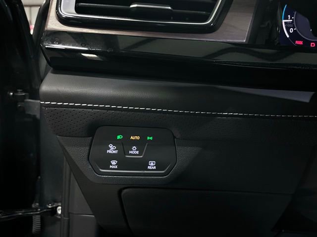 Used 2025 Volkswagen Atlas SE FWD image 23