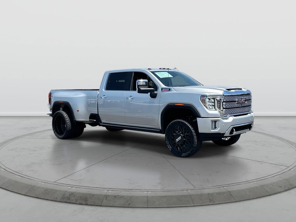 Used 2022 GMC Sierra 3500 Denali AWD/4WD image 2