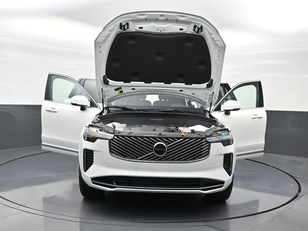 New 2026 Volvo XC90 T8 Core AWD/4WD image 34