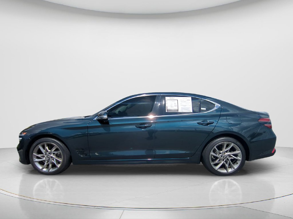 Used 2022 Genesis G70 2.0T RWD image 8