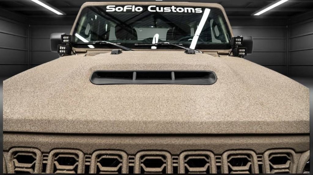 Used 2025 Jeep Wrangler Sport image 38