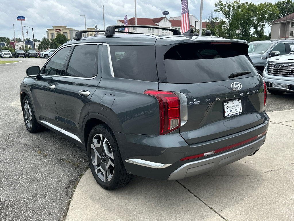 Used 2023 Hyundai Palisade Limited FWD image 5