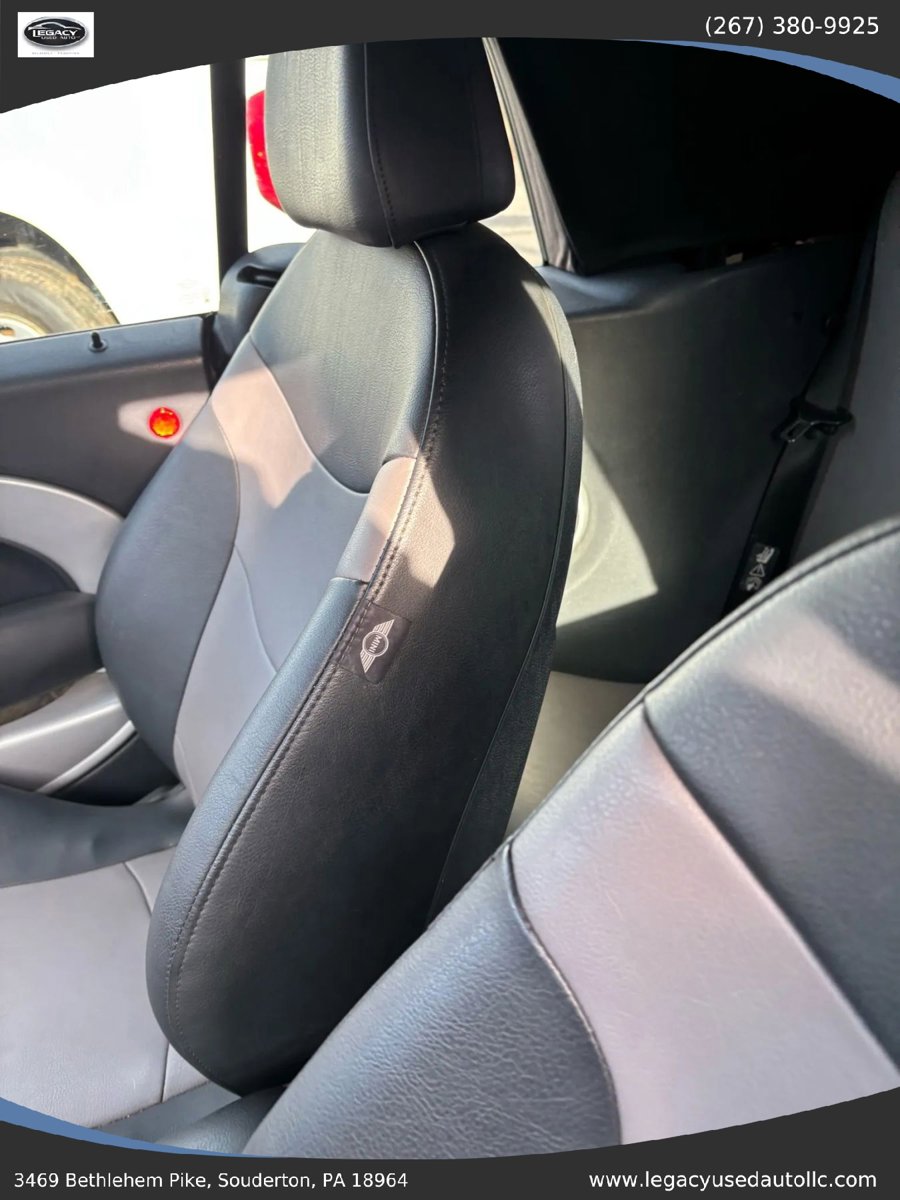 Used 2007 MINI Cooper Convertible image 18