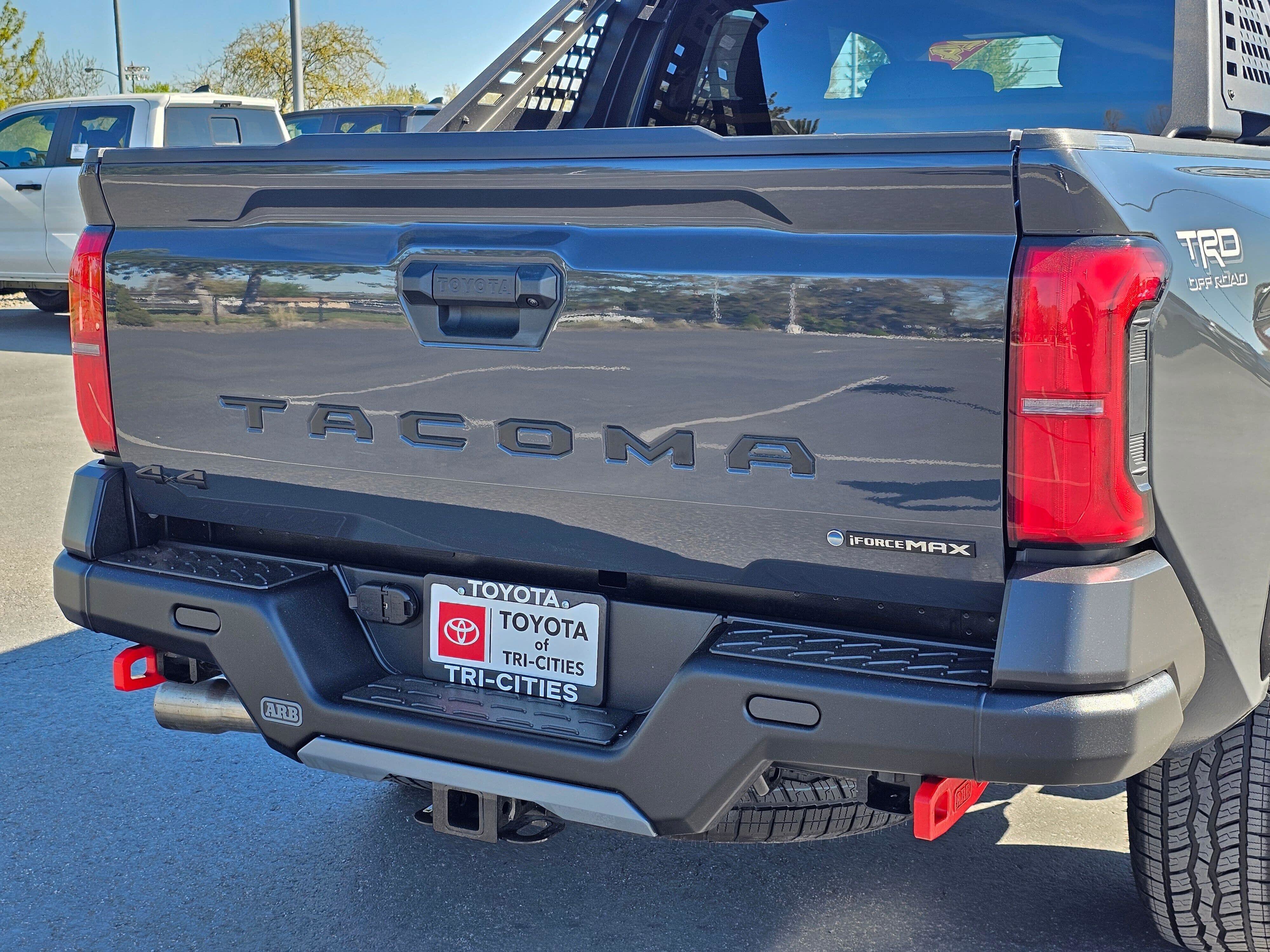 Used 2024 Toyota Tacoma TRD Off-Road AWD/4WD image 13