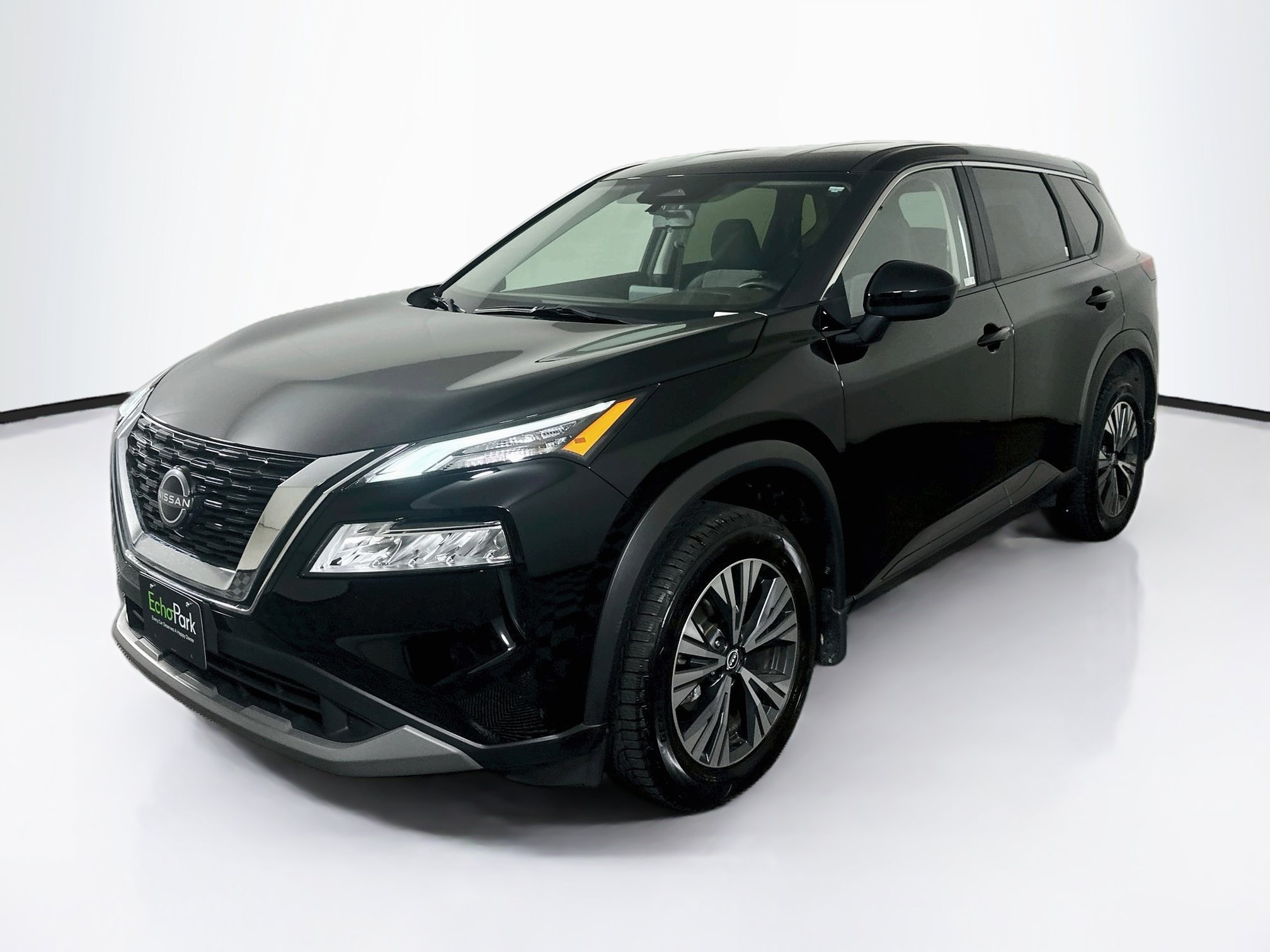 Used 2023 Nissan Rogue SV AWD/4WD image 3