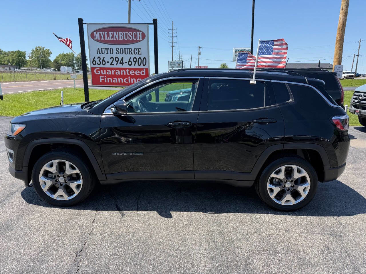 Used 2021 Jeep Compass Limited AWD/4WD image 1