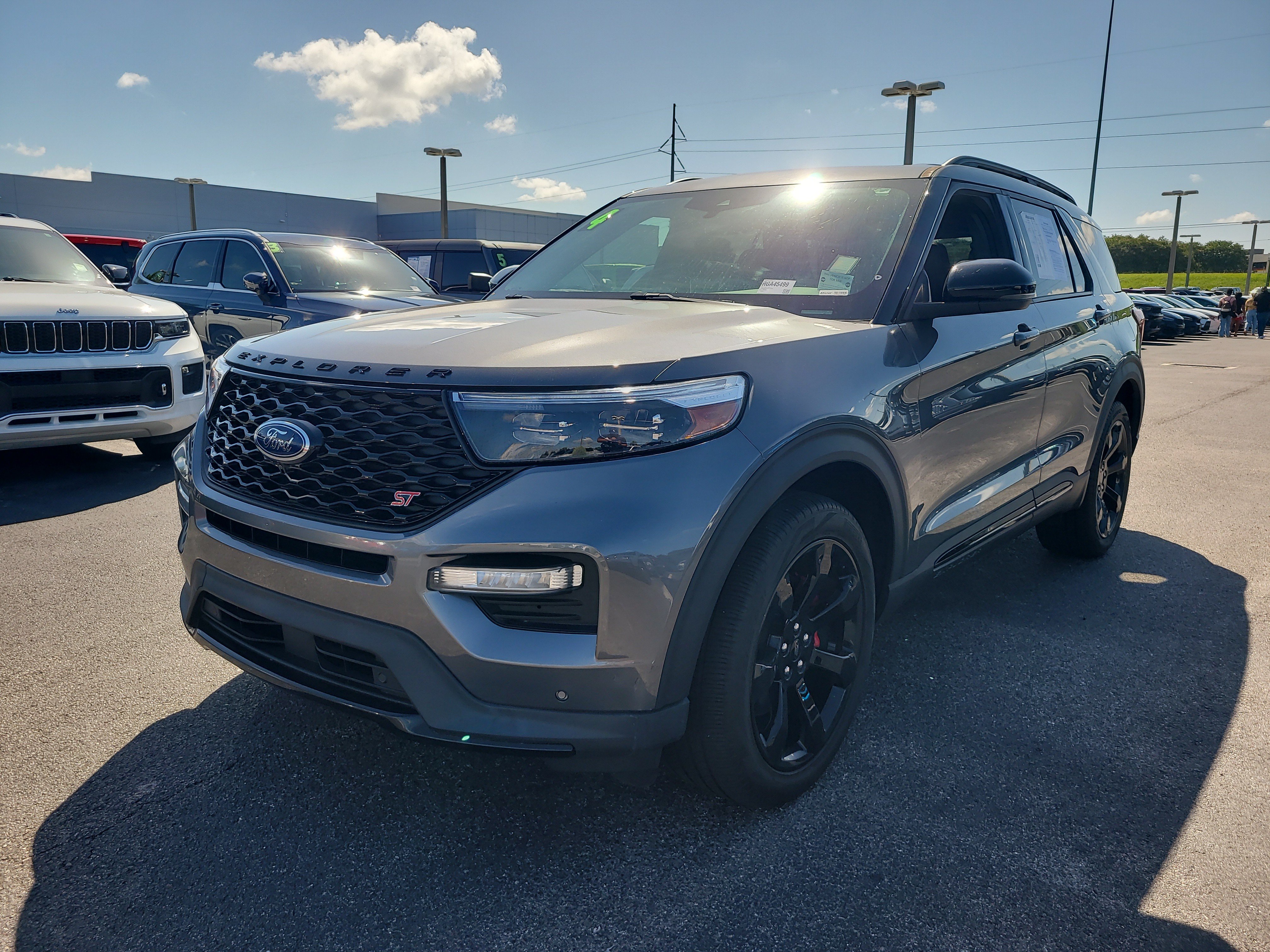 Used 2024 Ford Explorer ST w/ Equipment Group 401A AWD/4WD image 3