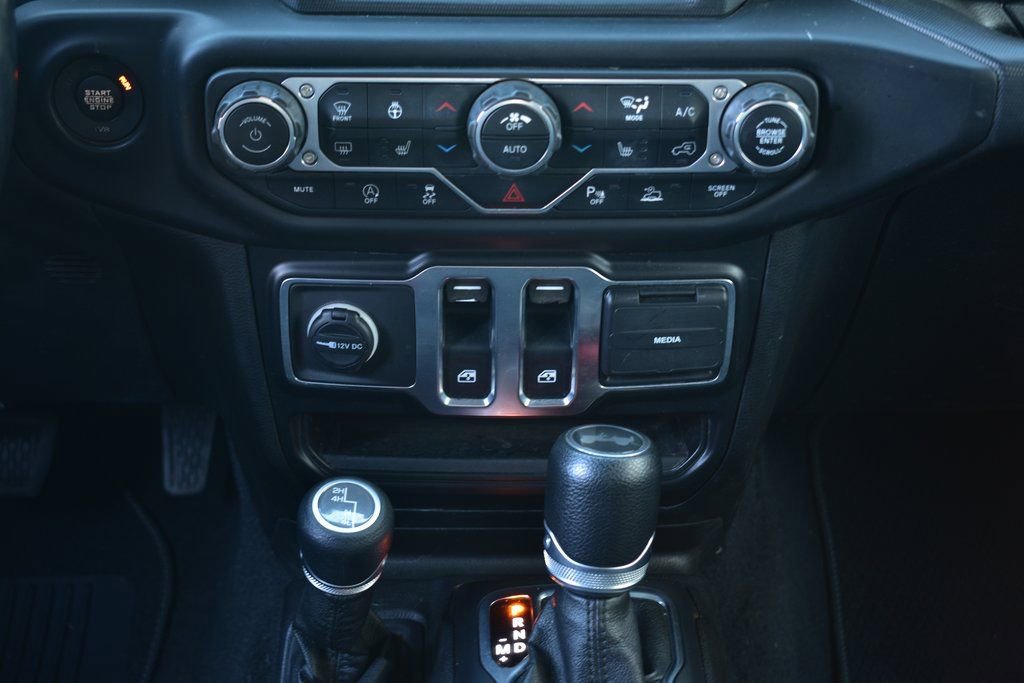 Used 2021 Jeep Wrangler Sport S image 26