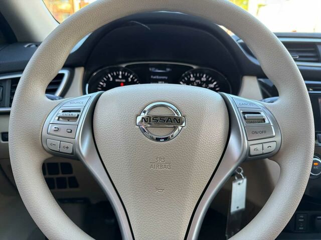 Used 2015 Nissan Rogue S image 26