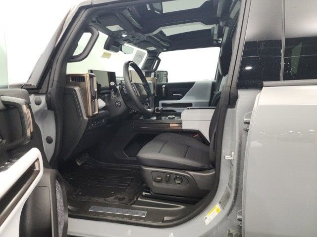 New 2025 GMC Hummer EV 3X AWD/4WD image 11