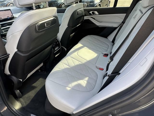 Used 2024 BMW X5 M60i w/ Climate Comfort Package AWD/4WD image 17