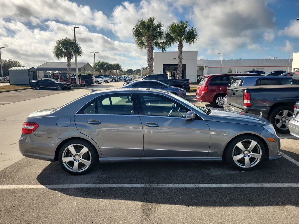 Used 2011 Mercedes-Benz E 350 Sedan image 7