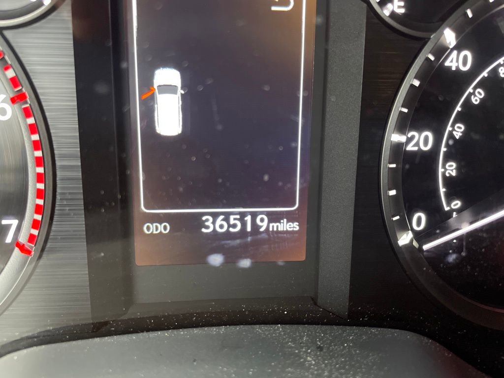 Used 2023 Lexus GX 460 Premium w/ Premium Plus Package image 29