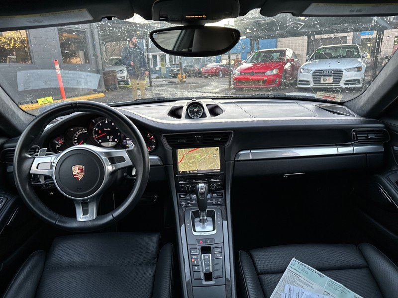Used 2015 Porsche 911 4 Coupe image 21