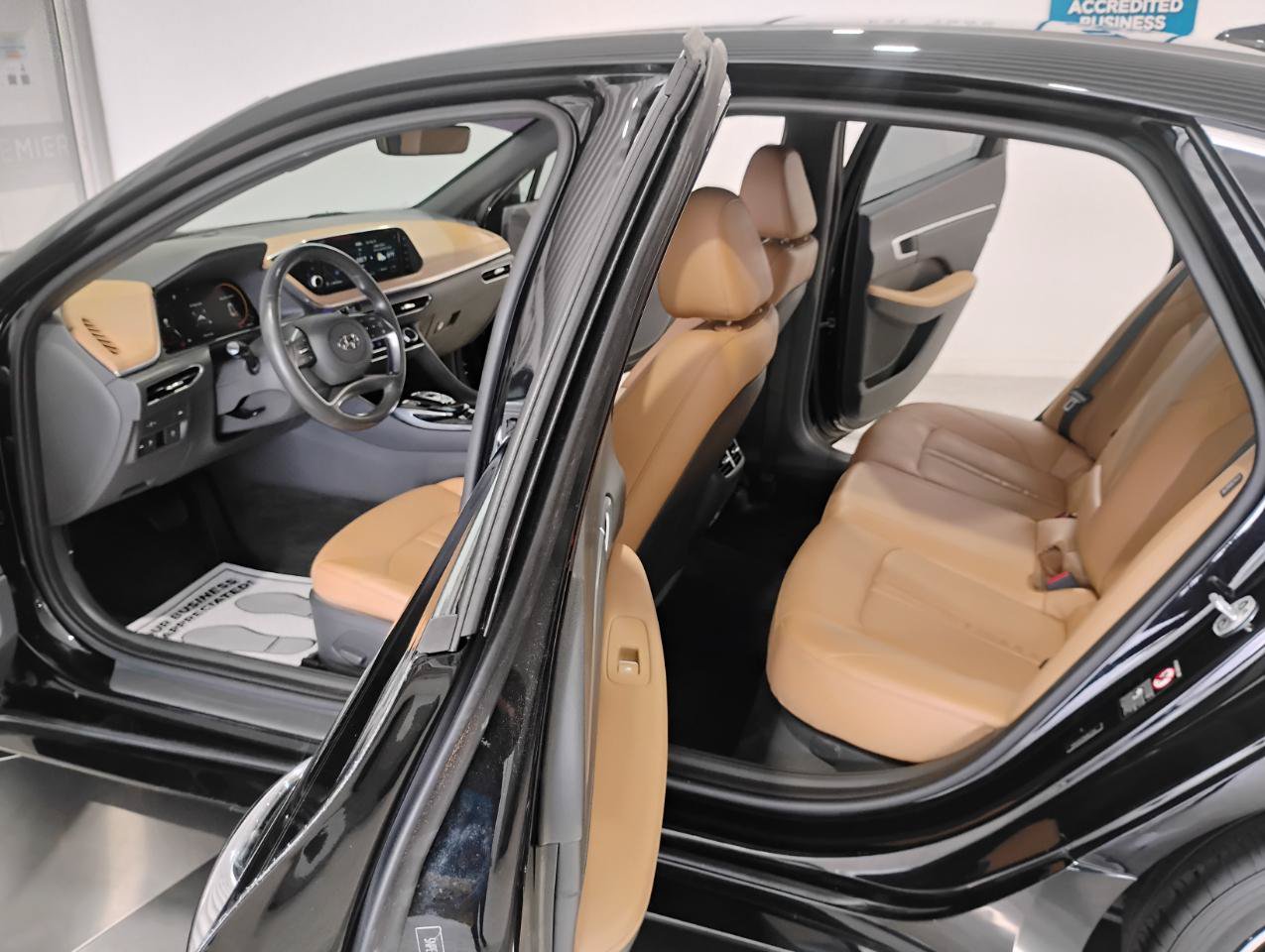 Used 2021 Hyundai Sonata Limited FWD image 31