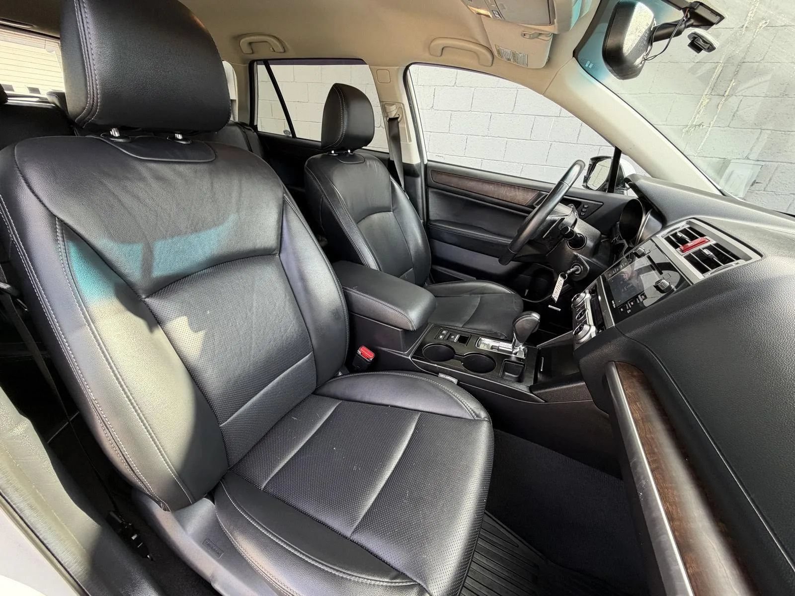 Used 2016 Subaru Outback 3.6R Limited w/ Popular Package #4 AWD/4WD image 15