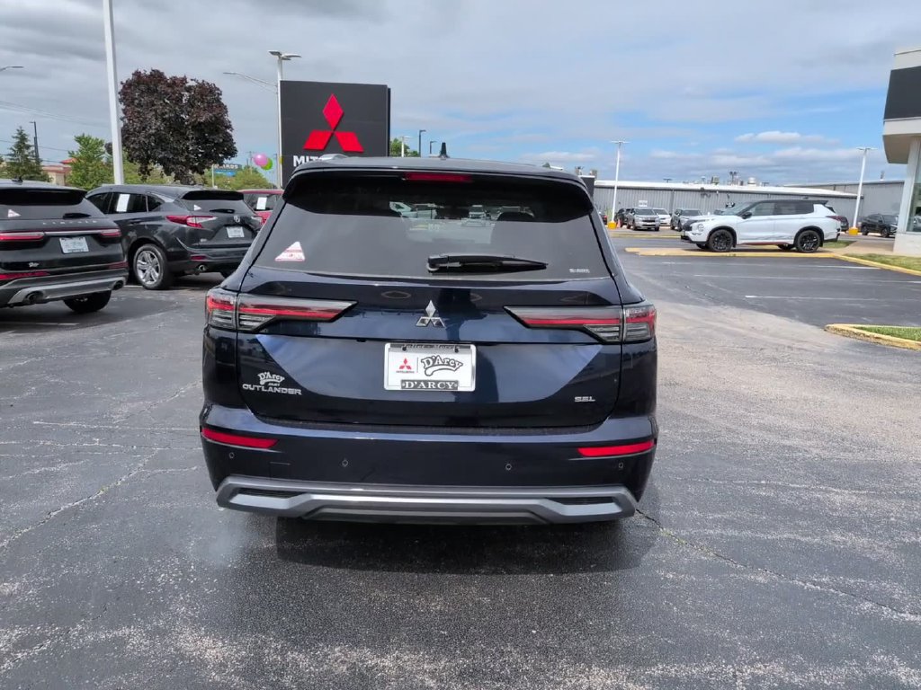 New 2026 Mitsubishi Outlander SEL AWD/4WD image 9