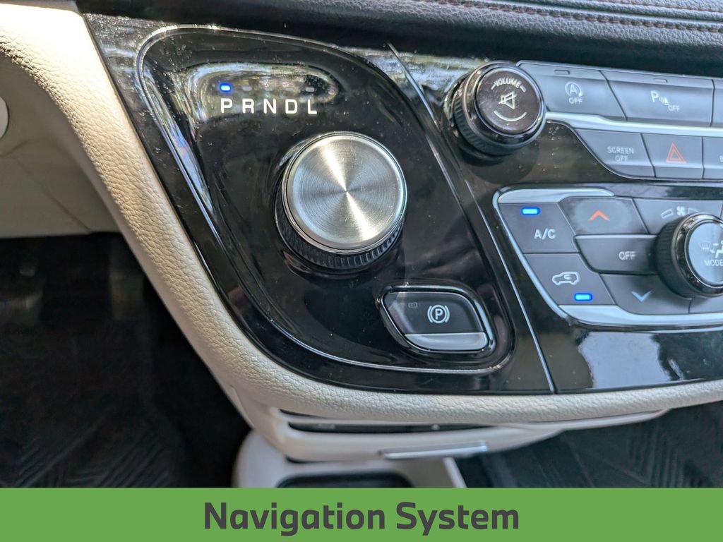 Used 2017 Chrysler Pacifica Limited FWD image 20