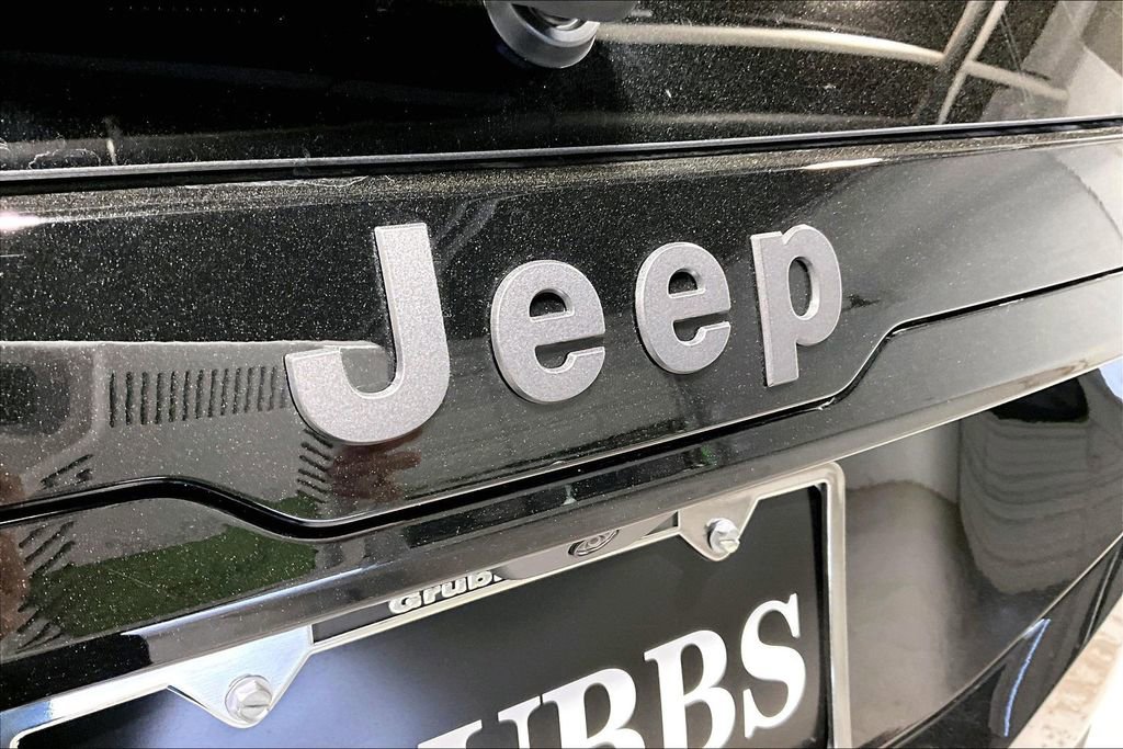 New 2026 Jeep Cherokee Laredo AWD/4WD image 31