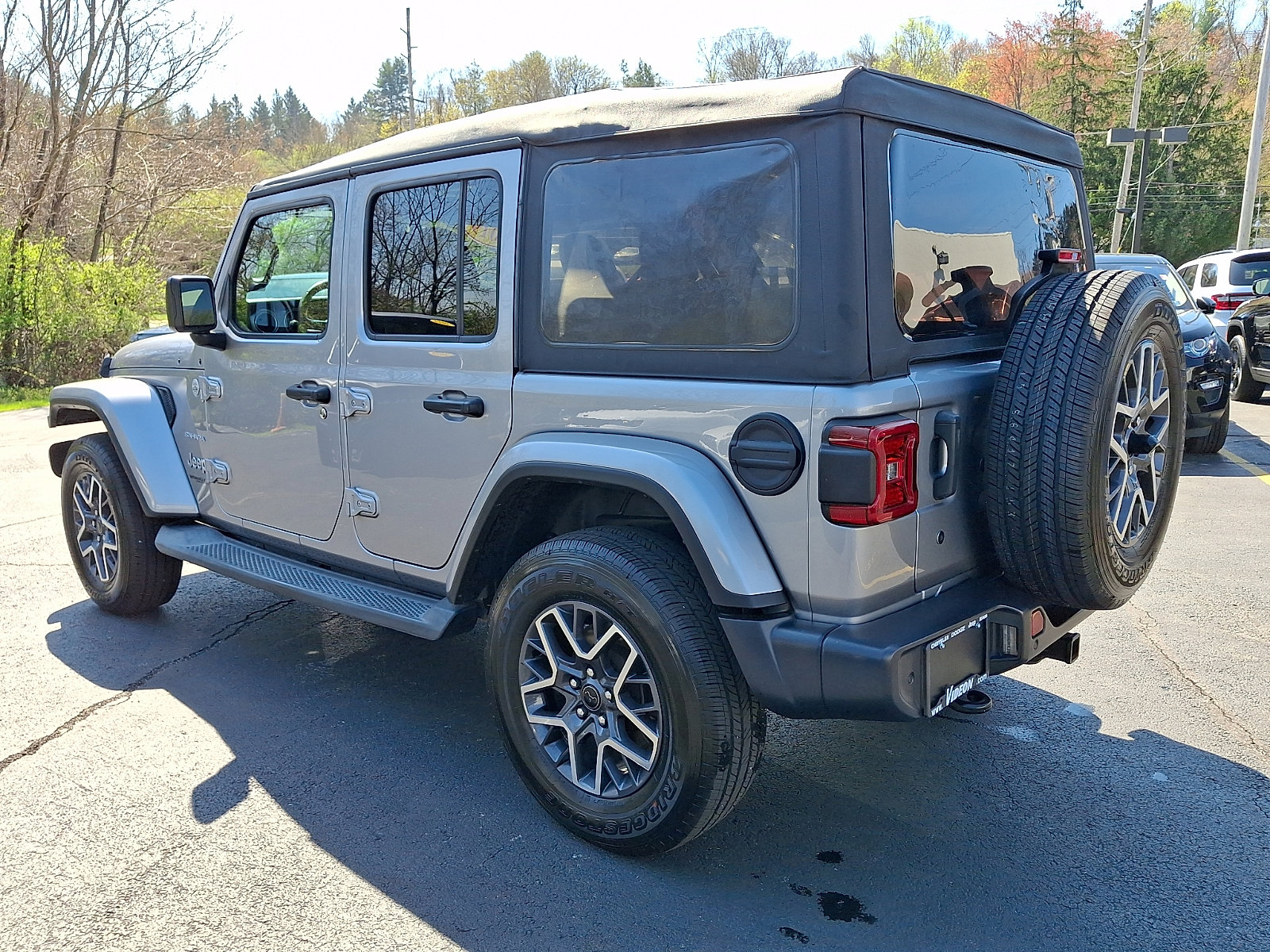 Certified 2019 Jeep Wrangler Unlimited Sahara image 4