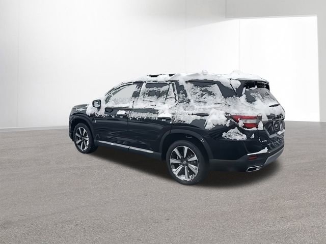 New 2025 Honda Pilot Touring image 6