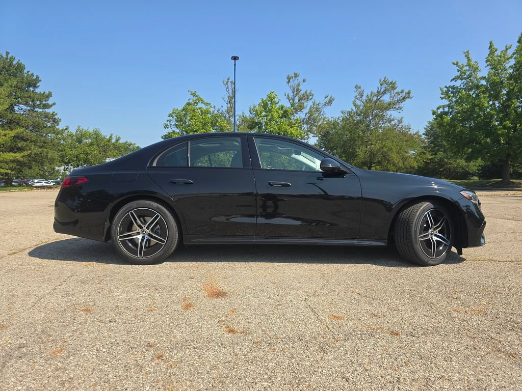 New 2027 Mercedes-Benz E 350 4MATIC Sedan image 17