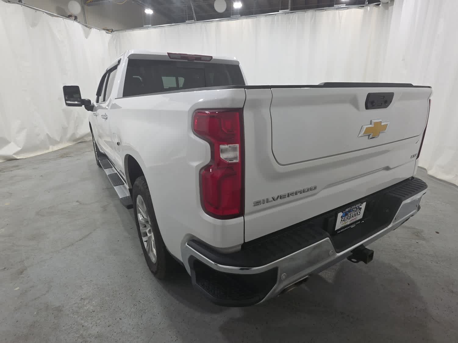 Certified 2024 Chevrolet Silverado 1500 LTZ w/ LTZ Premium Package AWD/4WD image 4