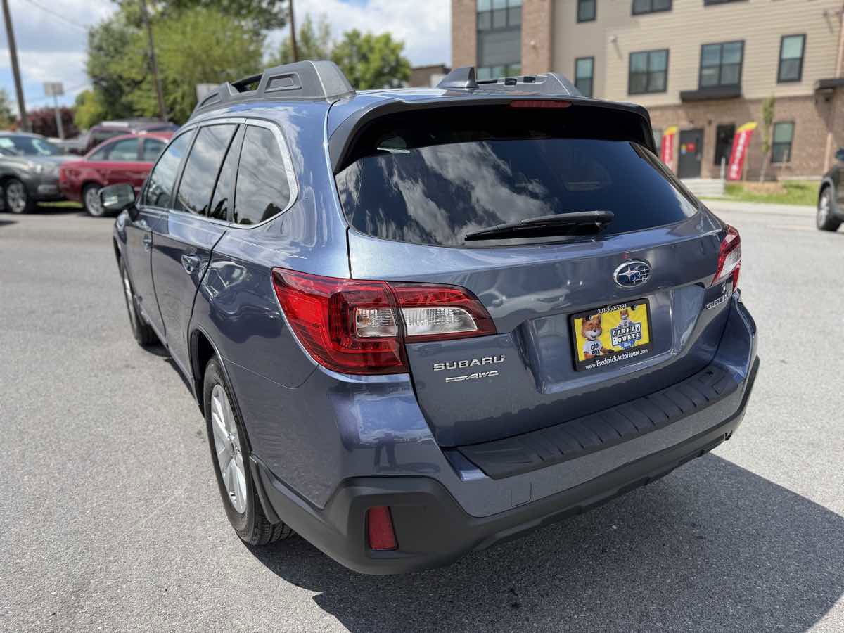 Used 2018 Subaru Outback 2.5i Premium AWD/4WD image 5