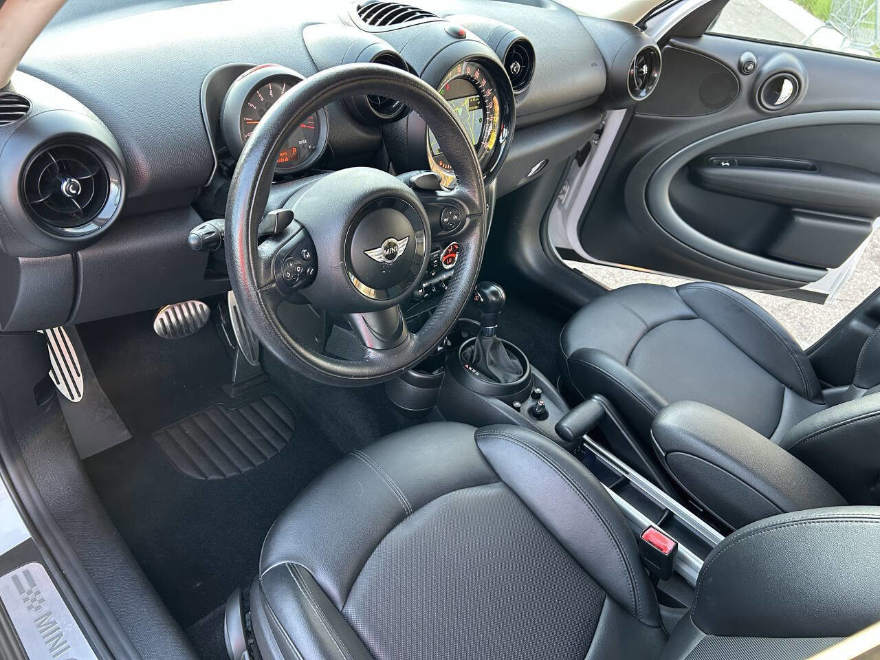 Used 2015 MINI Cooper Countryman S image 2