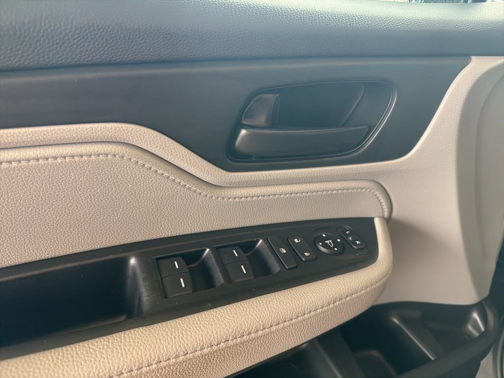 Used 2023 Honda Odyssey EX image 26
