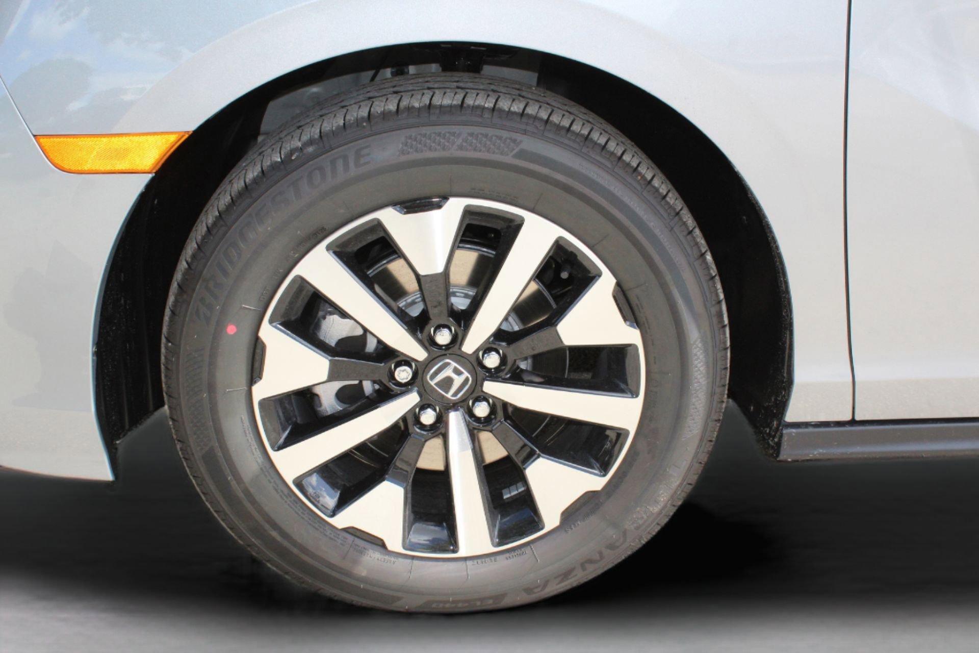 New 2026 Honda Odyssey EX-L image 34