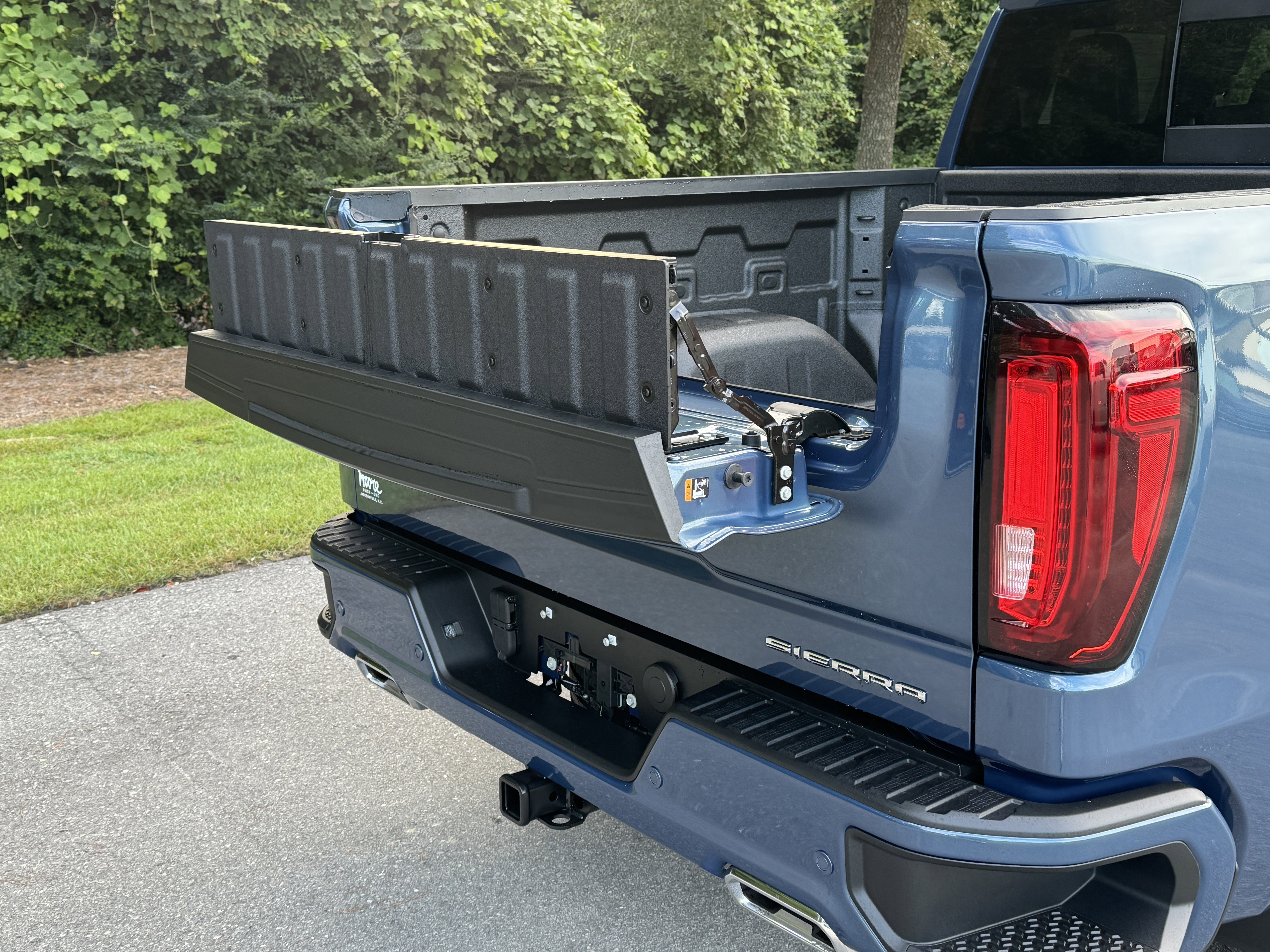 New 2026 GMC Sierra 1500 Denali w/ Denali Reserve Package image 8