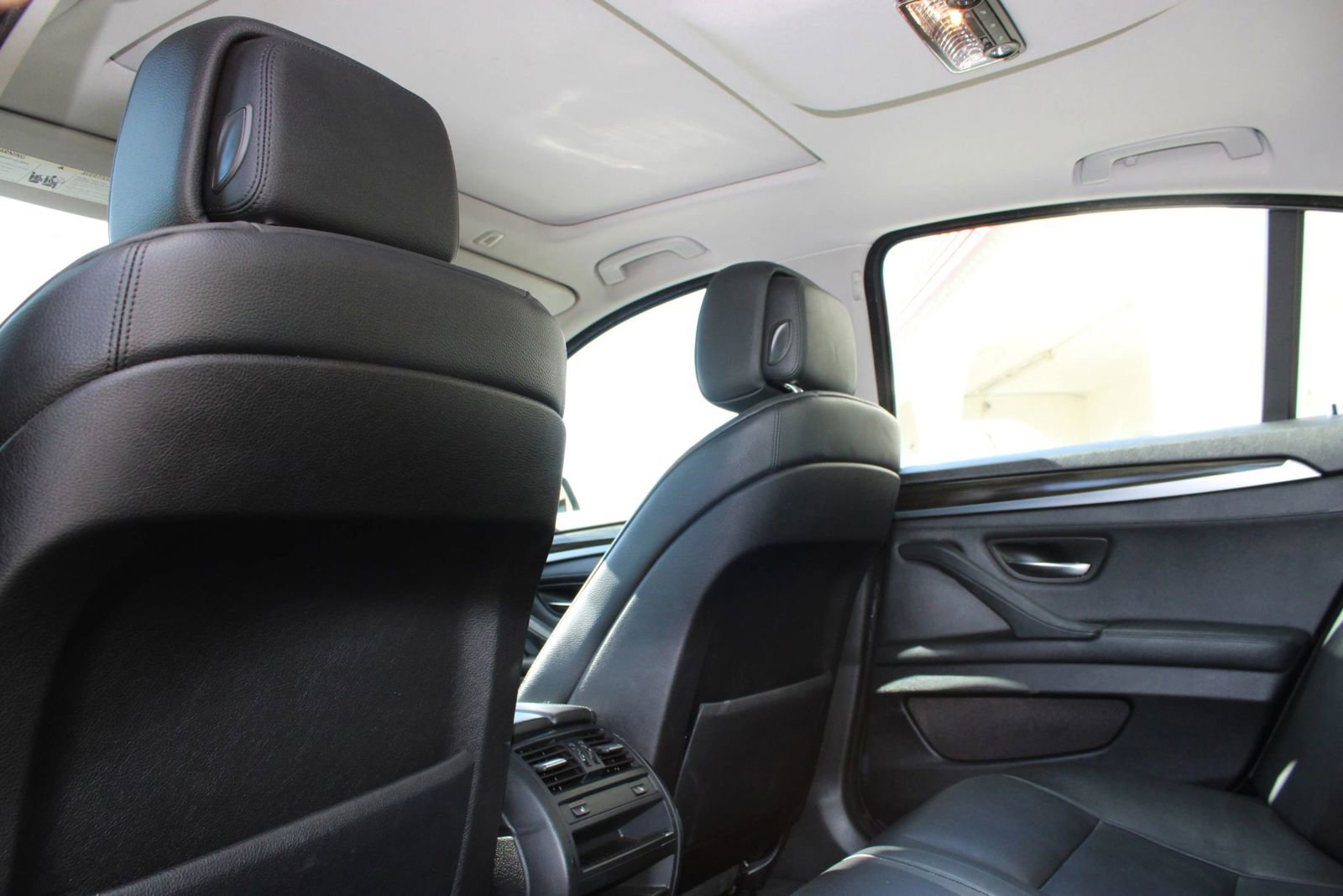Used 2013 BMW 528i xDrive Sedan AWD/4WD image 31
