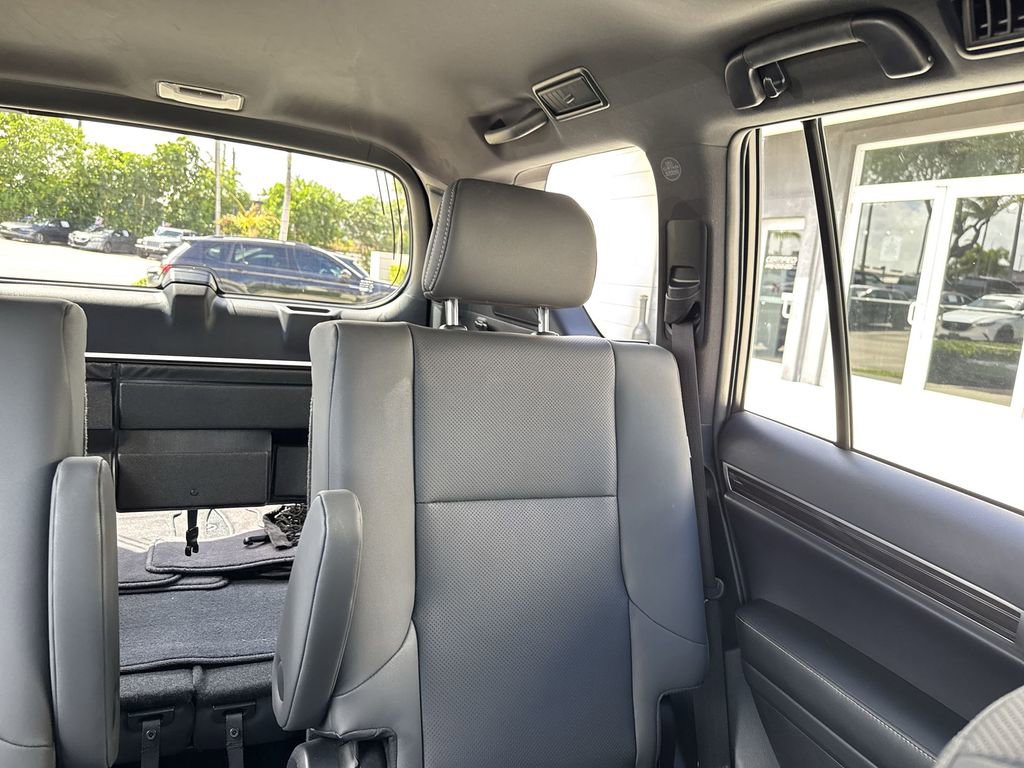 Used 2023 Lexus GX 460 Premium image 20