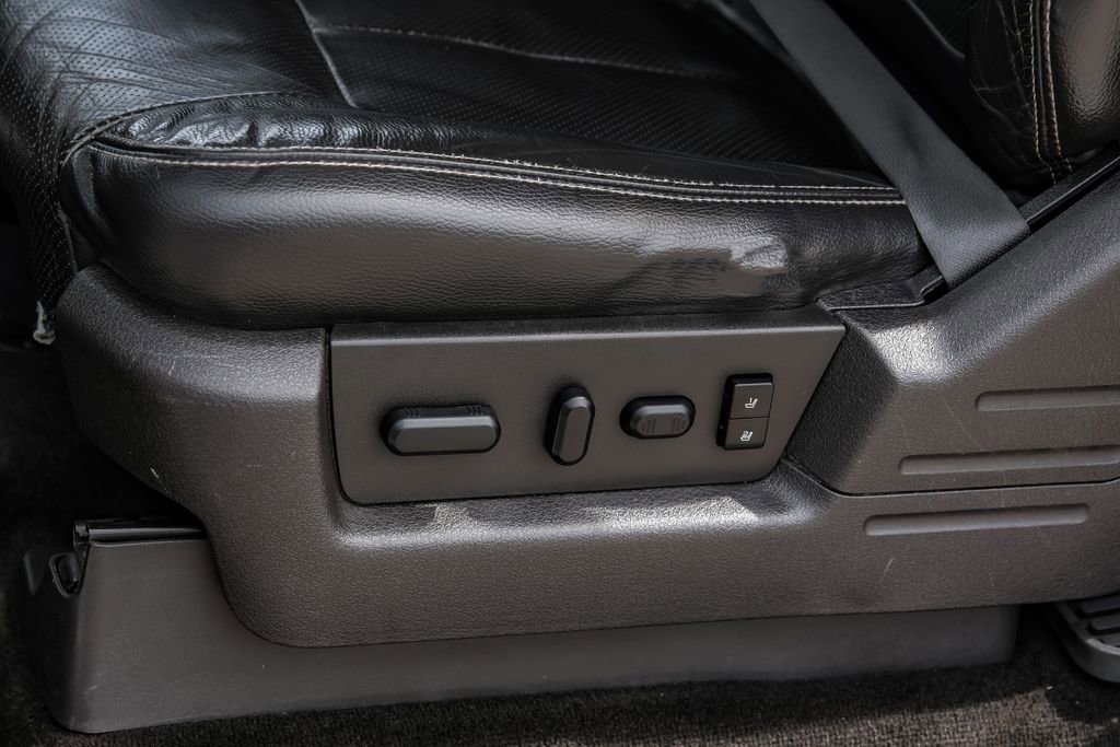 Used 2010 Ford F150 Lariat RWD image 29