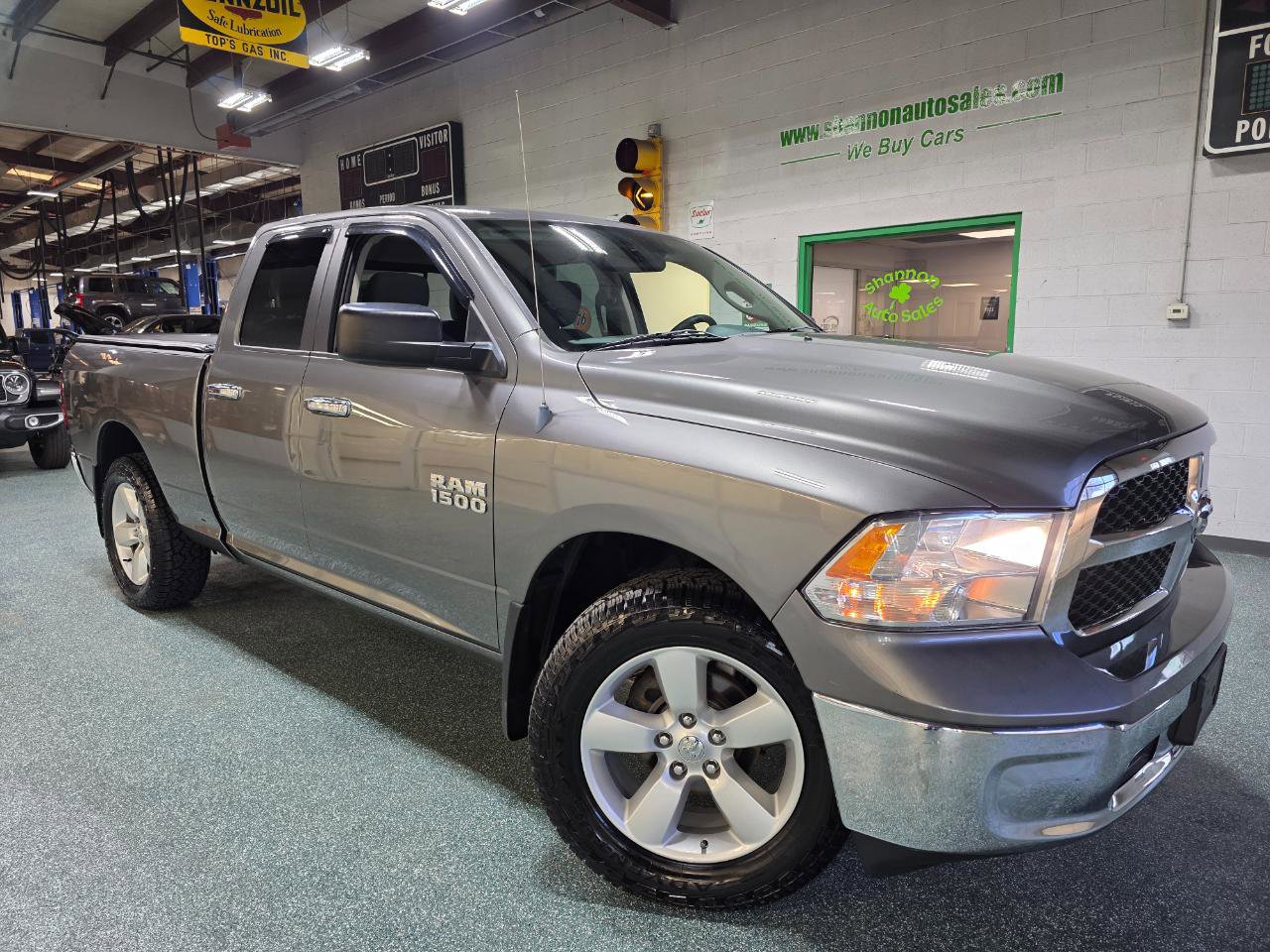 Used 2013 RAM 1500 Classic SLT w/ Premium Display Pkg image 14