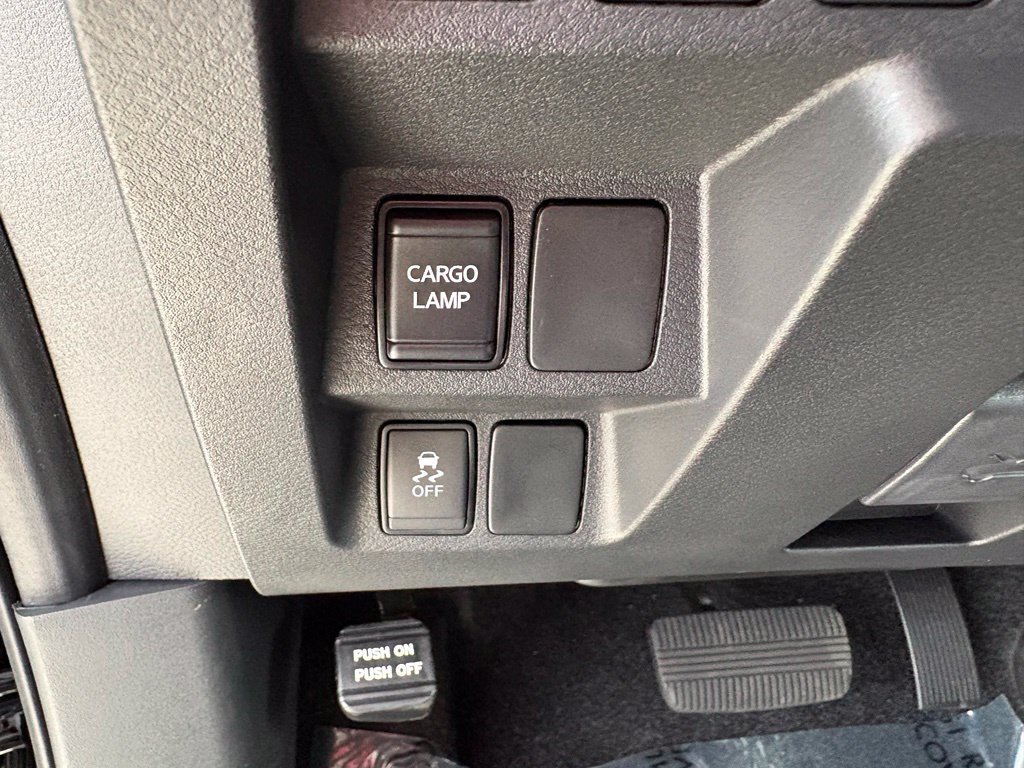 New 2027 Nissan Frontier SV w/ SV Convenience Package RWD image 30